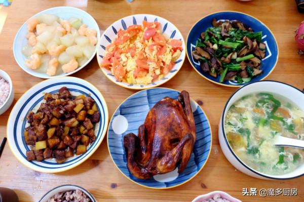 秋天了，曬曬北京1家4口的午餐，5菜1湯花費不到60元，簡單又好吃