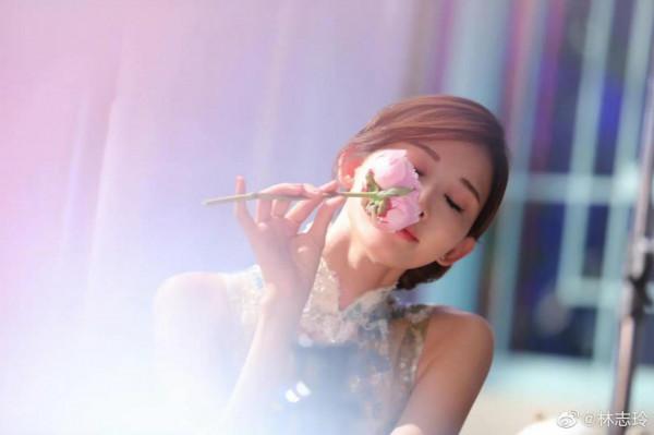 女明星產後火速復出,身材似少女,卻被內涵孩子是利用高科技生的 女明星產後火速復出,身材似少女,卻被內涵孩子是利用高科技生的