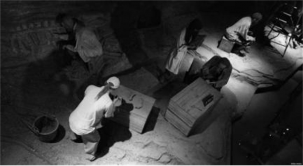 1983年，寧夏發現千年古墓，考古隊挖到一半後塌方，緊急撤離