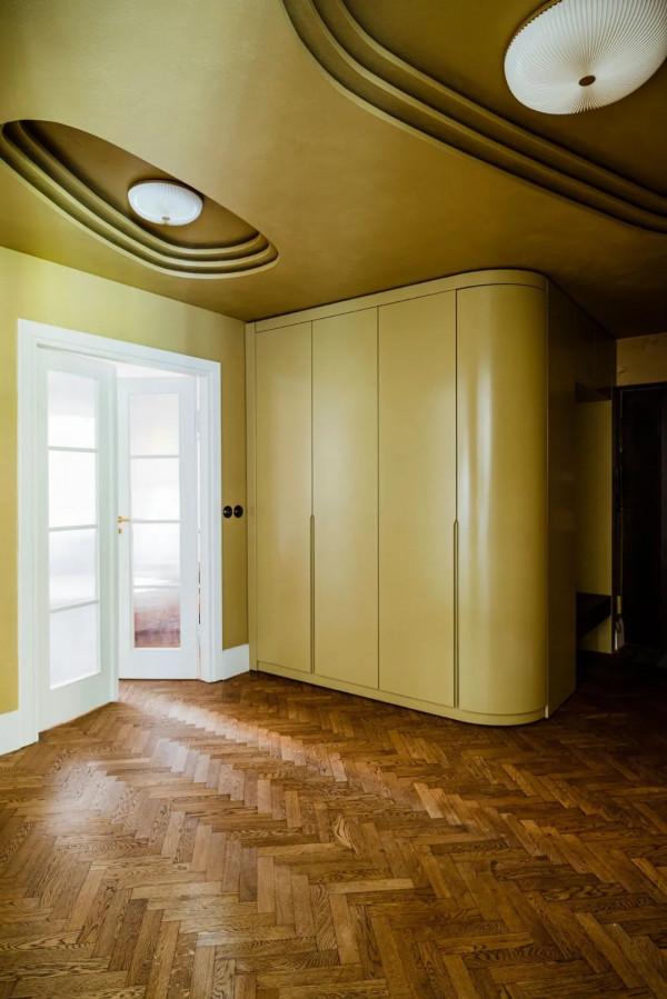 世界的好室 | 加入珠寶色調美學的華沙現代主義住宅