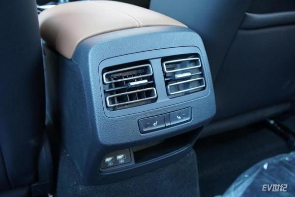 試駕比亞迪秦PLUS EV 一臺有顏/有料/有續航的小號漢EV