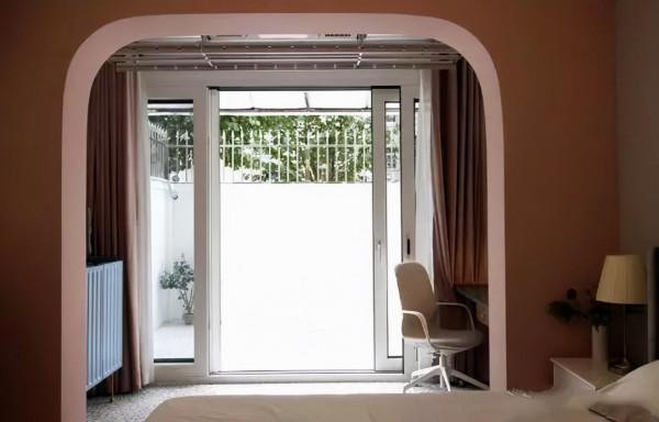 50㎡一字型公寓，玄關鞋櫃可做電視牆，超經典的簡約一居室