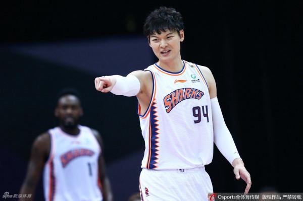 國內後衛助攻前五居然沒有郭艾倫；籃板王新秀餘嘉豪上榜