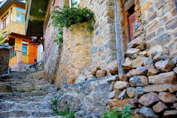 納西故事&mdash;&mdash;雲上石頭城（一）