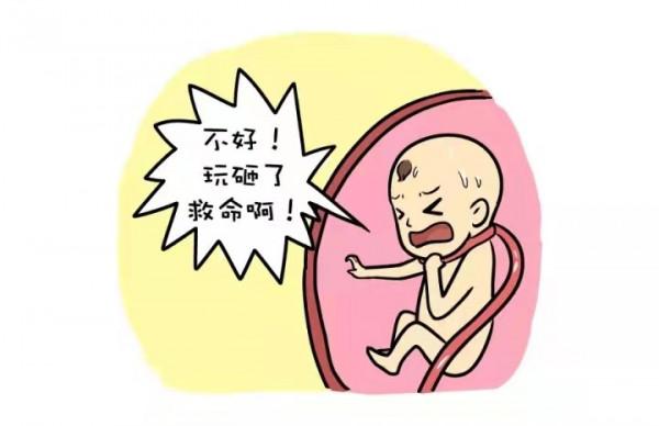 罕見！胎兒臍帶繞頸4周！還能夠脫困嗎？