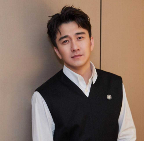 人前人後兩副面孔?這4位人設崩塌的明星,終究洗不白了 人前人後兩副面孔?這4位人設崩塌的明星,終究洗不白了