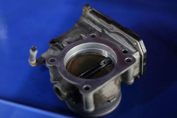 怪獸修車：翻新“殘舊不堪”的07款12代皇冠3.0，一代經典再復活