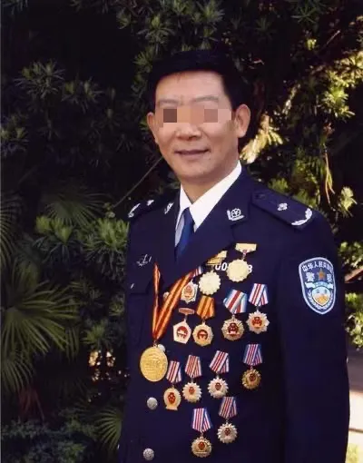 那個臥底百次的緝毒警察，被報復了