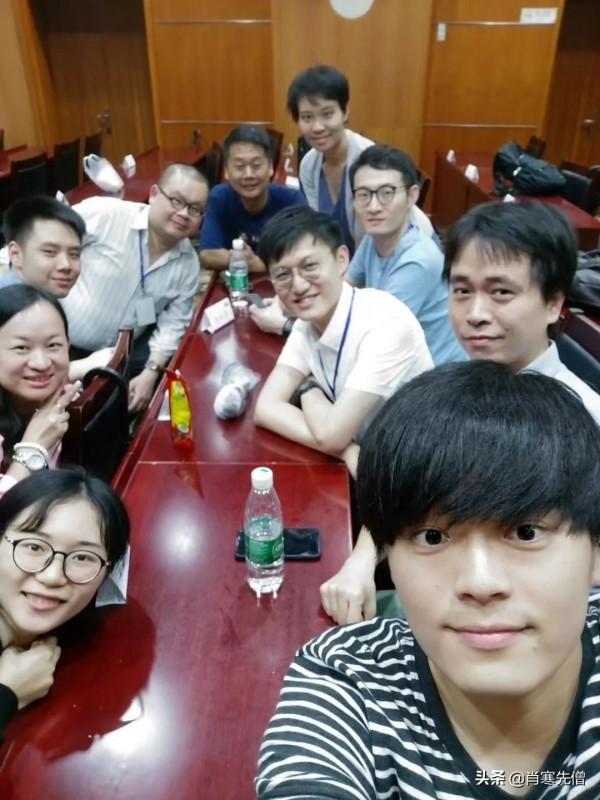 我，90後香港人，跟隨同學到大陸創業，輕鬆年入百萬，不捨離去