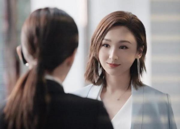 香港明星來內地發展:50歲的賣情懷,40歲的拼保養,30歲的混不開 香港明星來內地發展:50歲的賣情懷,40歲的拼保養,30歲的混不開