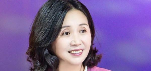 “非誠勿擾”黃菡：倒追嫁同學，恩愛30年無緋聞，女兒比她還漂亮