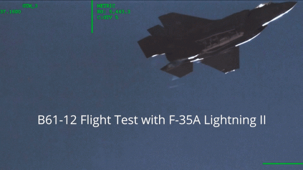 中國核彈威脅全世界?外交部駁斥:美國實際擁有的核彈高達5500枚 中國核彈威脅全世界?外交部駁斥:美國實際擁有的核彈高達5500枚