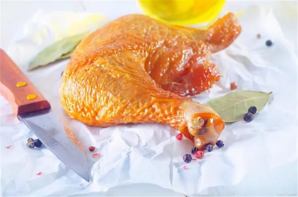 常吃雞肉,營養不夠?提醒:雞肉好處多,但要謹記“三不吃” 常吃雞肉,營養不夠?提醒:雞肉好處多,但要謹記“三不吃”