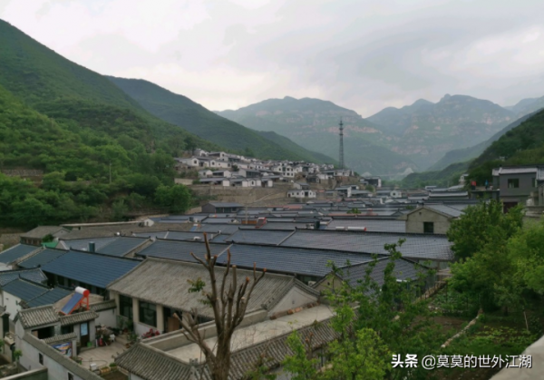 北京門頭溝，隱身在古村落群，卻是高山中經典徒步賞秋的重要驛站