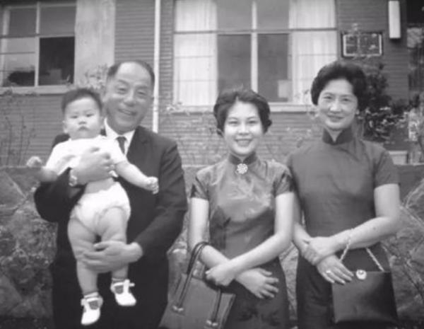 張學良長孫張居信：斯坦福畢業努力學中文，與郭松齡後人化解恩怨