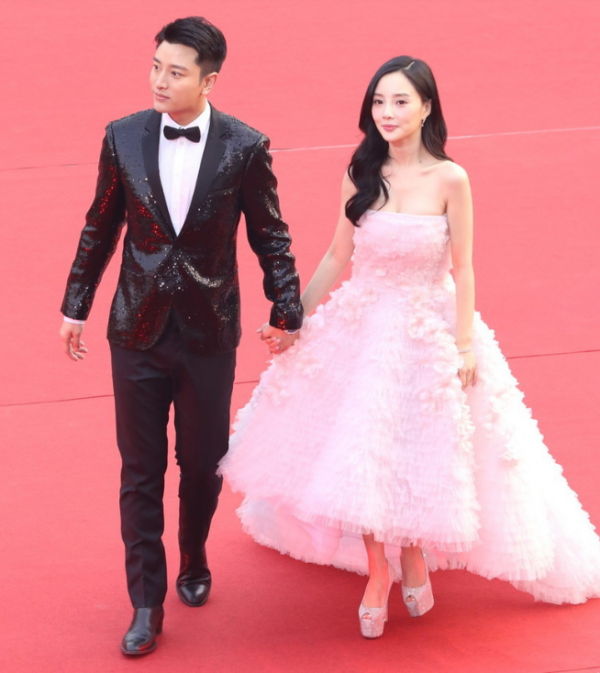 真準!娛樂圈神預言:梅豔芳“開光嘴”,莫小棋預言賈乃亮的婚姻 真準!娛樂圈神預言:梅豔芳“開光嘴”,莫小棋預言賈乃亮的婚姻