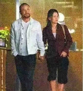 被家庭拖累的藝人有多慘？馬天宇用藥送走母親，她們為還債入行