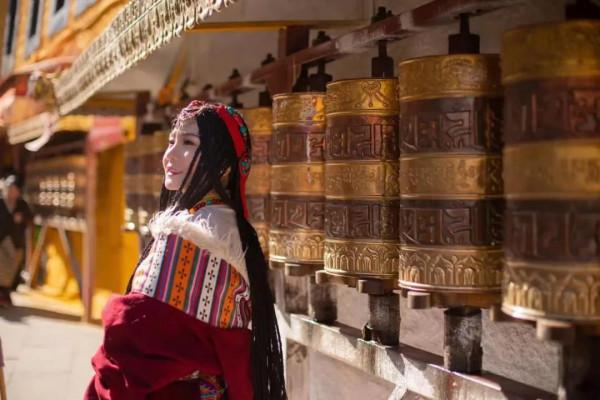 自從你去西藏,你就變了 自從你去西藏,你就變了