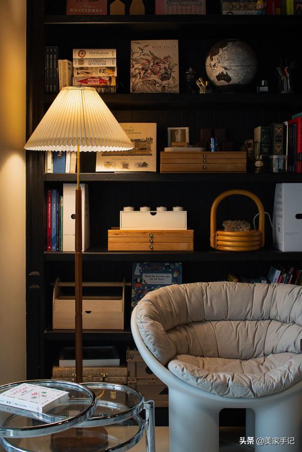 堅持摒棄客廳,不買沙發茶几!這對夫妻的家,成了裝修界的教科書 堅持摒棄客廳,不買沙發茶几!這對夫妻的家,成了裝修界的教科書