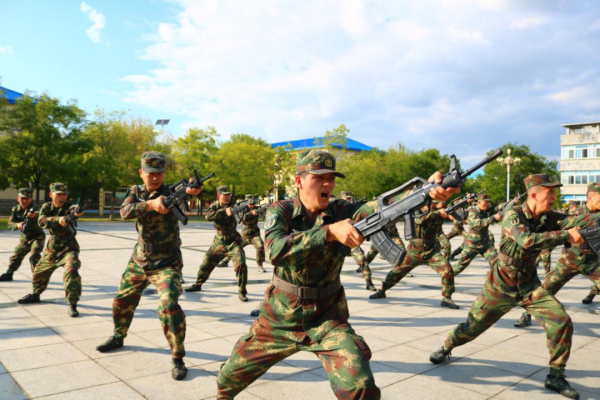 “官之初”,從這裡出征 “官之初”,從這裡出征