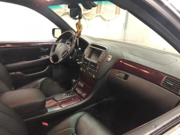 從修理廠到婚姻殿堂，夫妻共同打造低趴雷克薩斯LS430