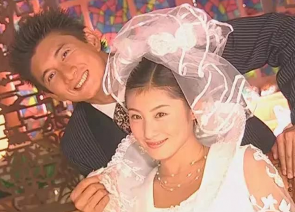 6位女明星突然消失在熒屏,各有各的苦衷,有人失婚有人削髮為尼 6位女明星突然消失在熒屏,各有各的苦衷,有人失婚有人削髮為尼