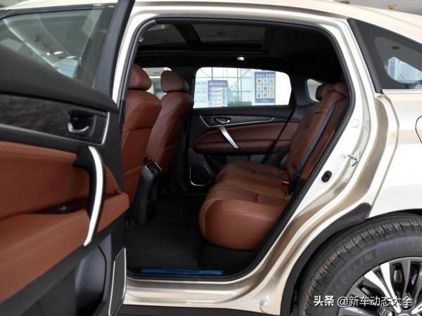 日系超大SUV,舒適座椅2.0T配大五座,實拍本田UR-V 日系超大SUV,舒適座椅2.0T配大五座,實拍本田UR-V