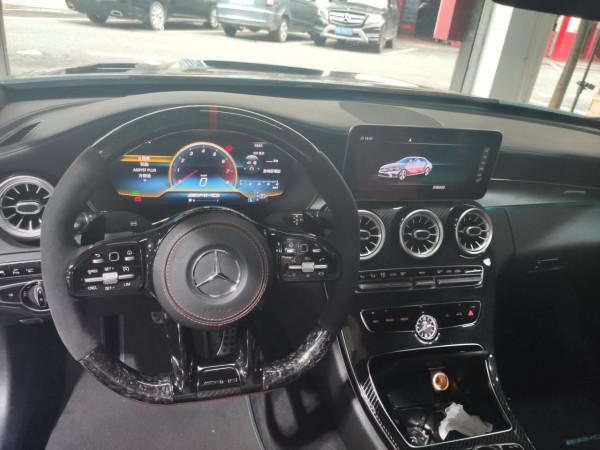 速戰速決!15款AMG C63升級新款液晶儀表屏、方向盤及Carplay等 速戰速決!15款AMG C63升級新款液晶儀表屏、方向盤及Carplay等