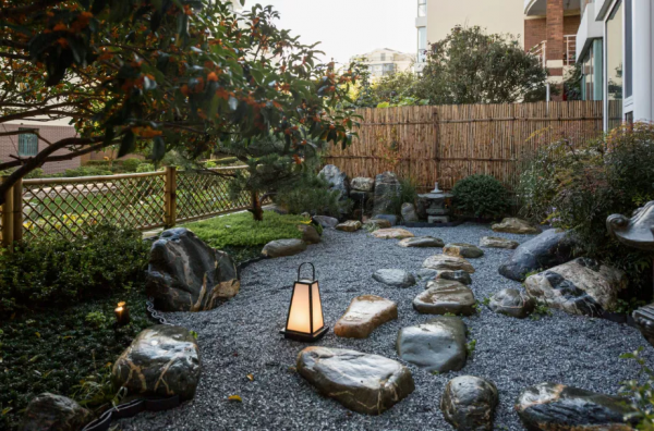 一樓帶60㎡院子的3居室，翻新改造後，效果不輸別墅