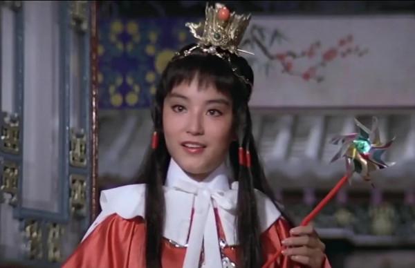 八版寶玉寶釵大婚，誰成就了“金玉良緣”美名，誰陰氣森森像鬼片