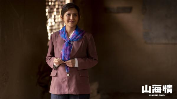 周也梅開二度,劉浩存獲最佳女主提名,金雞獎何以淪為金掃帚? 周也梅開二度,劉浩存獲最佳女主提名,金雞獎何以淪為金掃帚?