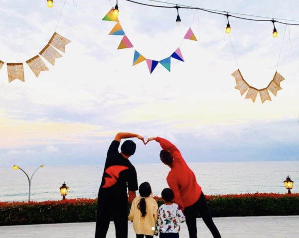 昆凌懷孕近6個月臉頰飽滿身材豐腴，將拍新電影，家庭事業兩不誤