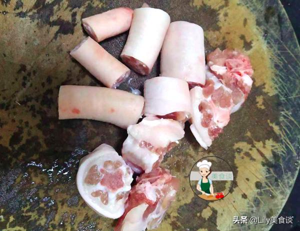 這菜遇到別手軟，30塊錢一根，家裡的頂樑柱要多吃，燉一鍋真香呀