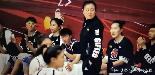 WCBA常規賽,四川女籃92比63戰勝大體協聯隊,替補肖桐獲得17分 WCBA常規賽,四川女籃92比63戰勝大體協聯隊,替補肖桐獲得17分