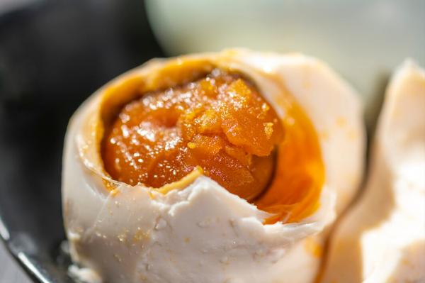 醃鹹鴨蛋,無需黃泥,無需鹽水,分享獨家秘方,個個起沙流油 醃鹹鴨蛋,無需黃泥,無需鹽水,分享獨家秘方,個個起沙流油