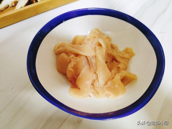 這個方法很好用，雞胸肉炒菜嫩滑不柴，簡單幾步就完成，頓頓光碟