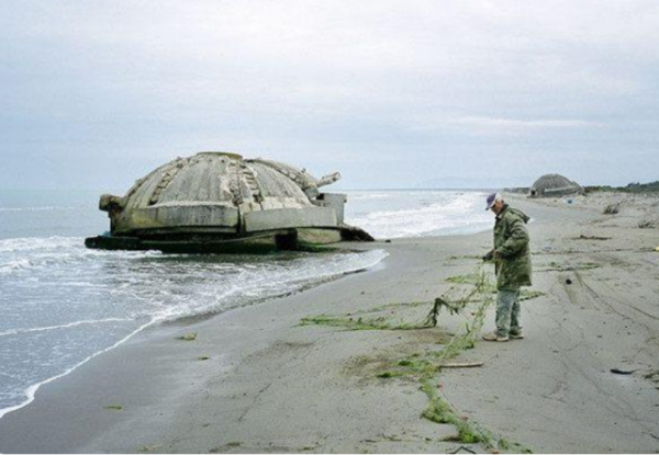狙擊手槍法那麼厲害,為何不射殺碉堡中計程車兵?他們不敢這麼做 狙擊手槍法那麼厲害,為何不射殺碉堡中計程車兵?他們不敢這麼做