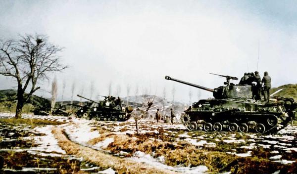 什麼叫武裝到牙齒？一個步兵師有140多輛坦克，還有大量重炮