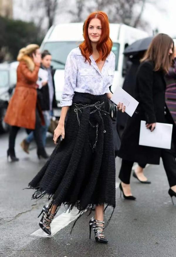 年底,你需要一條萬能小黑裙 年底,你需要一條萬能小黑裙