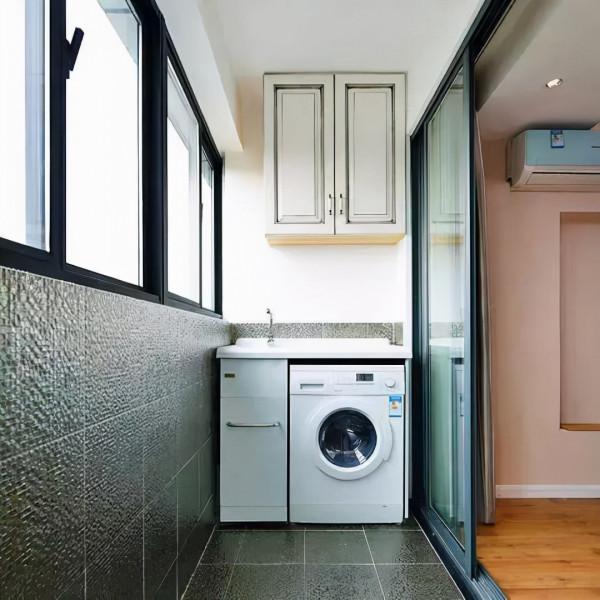 陽臺放洗衣機，做個櫃子好看實用多了，20個案例給大家做參考