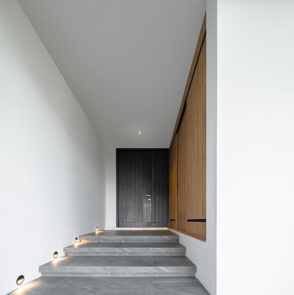 終於知道富豪青睞的獨棟別墅長啥樣了，這套古色古香，媲美四合院