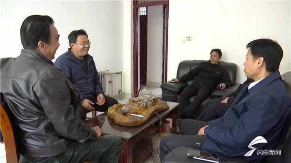 村主任邢逢春和他的700多個“老闆”