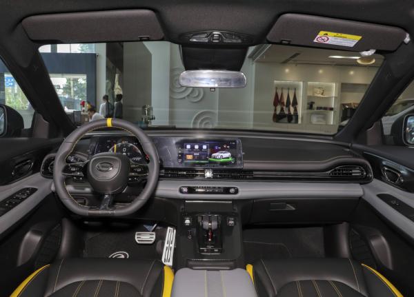 10萬級,新來的國產“小鋼炮”,比思域動力強,油耗百公里5.7升 10萬級,新來的國產“小鋼炮”,比思域動力強,油耗百公里5.7升