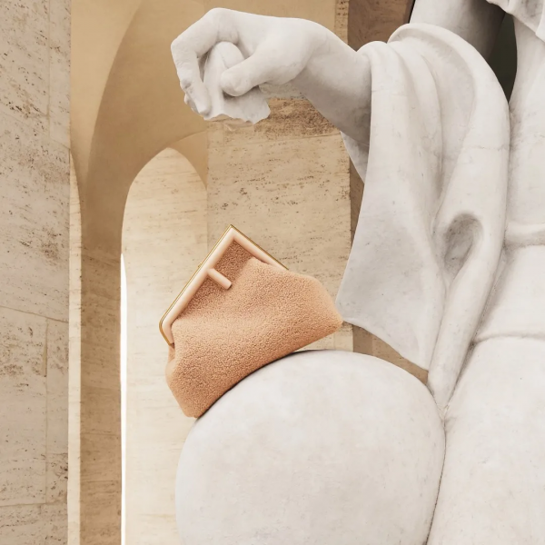 秋冬買包聖經 | 50+款時尚度拉滿的新款大盤點 秋冬買包聖經 | 50+款時尚度拉滿的新款大盤點