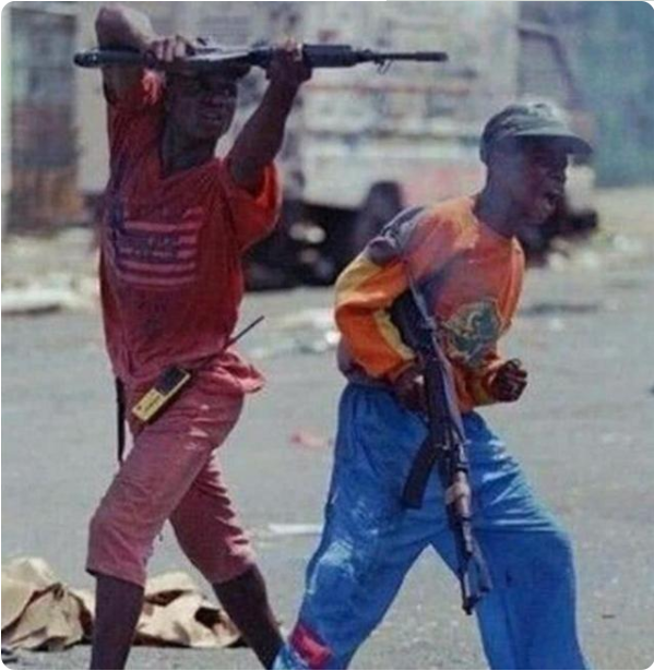 AK47為何成神槍?因為安全感爆棚 AK47為何成神槍?因為安全感爆棚