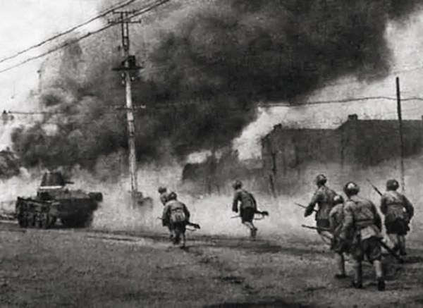 1988年我軍恢復軍銜制，國防大學正副校長、政委，授予什麼軍銜？