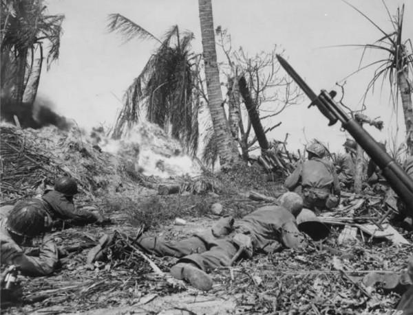馬紹爾群島戰役：美軍擊斃1萬二千名日軍，自己僅陣亡六百多人