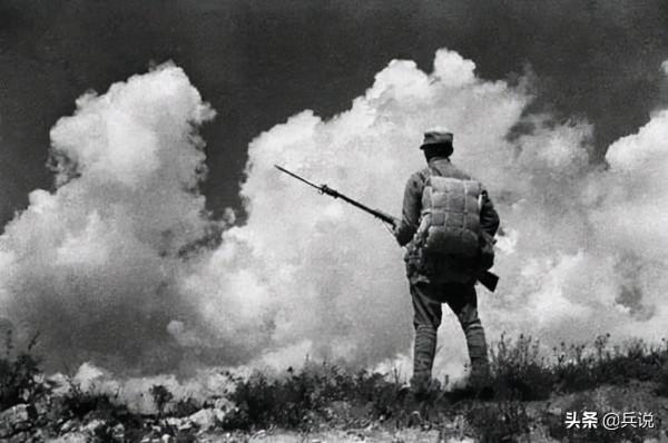 陳錫聯炸24架日機，但未搶回10餘烈士遺體，向徐向前沉痛檢討