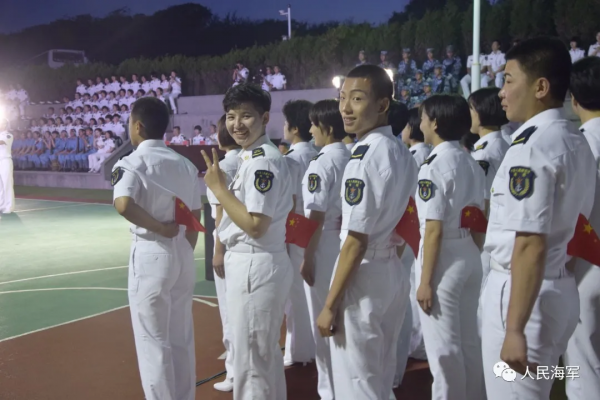 以情帶兵，聽聽維吾爾族女士官西爾娜依的故事