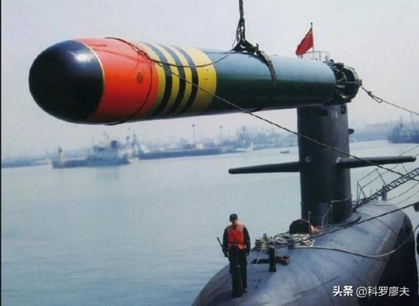 太奇葩了!核潛艇被魚雷命中竟渾然不覺,直接帶著魚雷回到母港 太奇葩了!核潛艇被魚雷命中竟渾然不覺,直接帶著魚雷回到母港